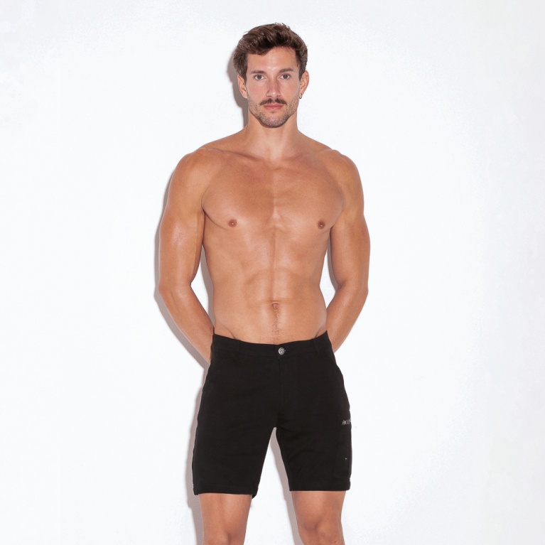 Short cargo negro