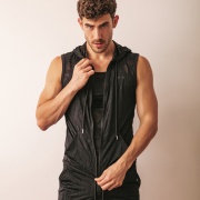 Brigade jacquard sleeveless hoody black