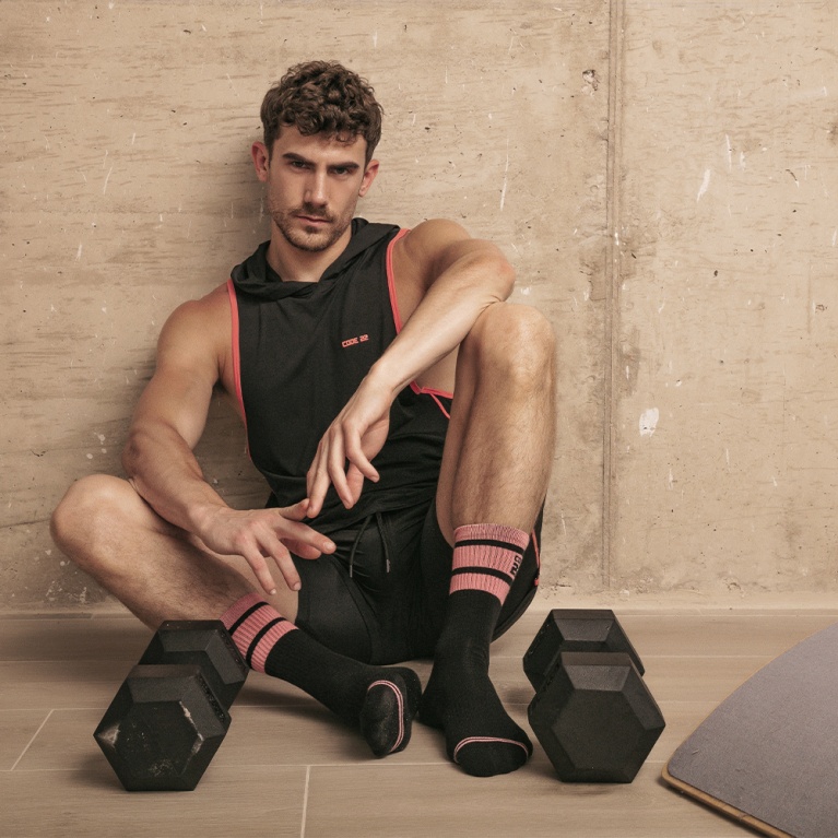 Training hooded tank black